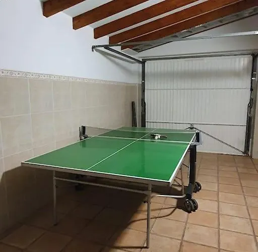 Вилла Vanesa Luxury Private With A Heated Pool, 4 Bedrooms And 4 Bathrooms