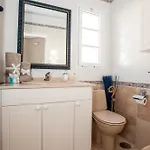 Вілла Vanesa Luxury Private With A Heated Pool, 4 Bedrooms And 4 Bathrooms Адехе