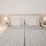 Vanesa Luxury Private With A Heated Pool, 4 Bedrooms And 4 Bathrooms Вілла