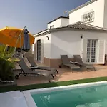 Vanesa Luxury Private With A Heated Pool, 4 Bedrooms And 4 Bathrooms Вілла Адехе