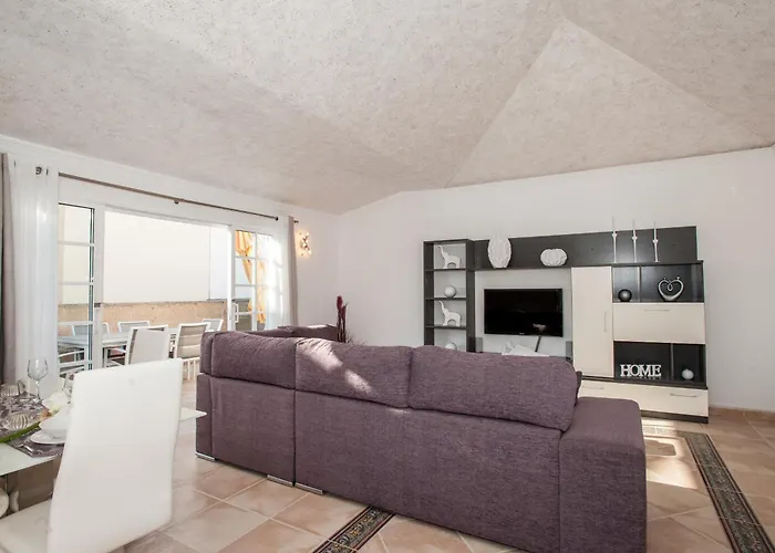 Vanesa Luxury Private With A Heated Pool, 4 Bedrooms And 4 Bathrooms Вілла *