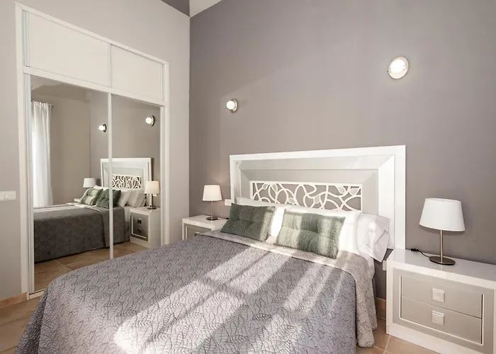 Vanesa Luxury Private With A Heated Pool, 4 Bedrooms And 4 Bathrooms * Адехе