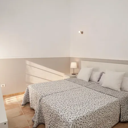 Vanesa Luxury Private With A Heated Pool, 4 Bedrooms And 4 Bathrooms * Адехе