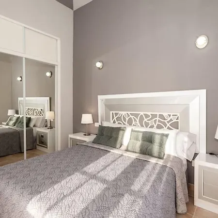 Vanesa Luxury Private With A Heated Pool, 4 Bedrooms And 4 Bathrooms * Адехе