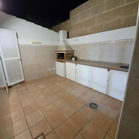 Vanesa Luxury Private With A Heated Pool, 4 Bedrooms And 4 Bathrooms Willa Costa Adeje (Tenerife)
